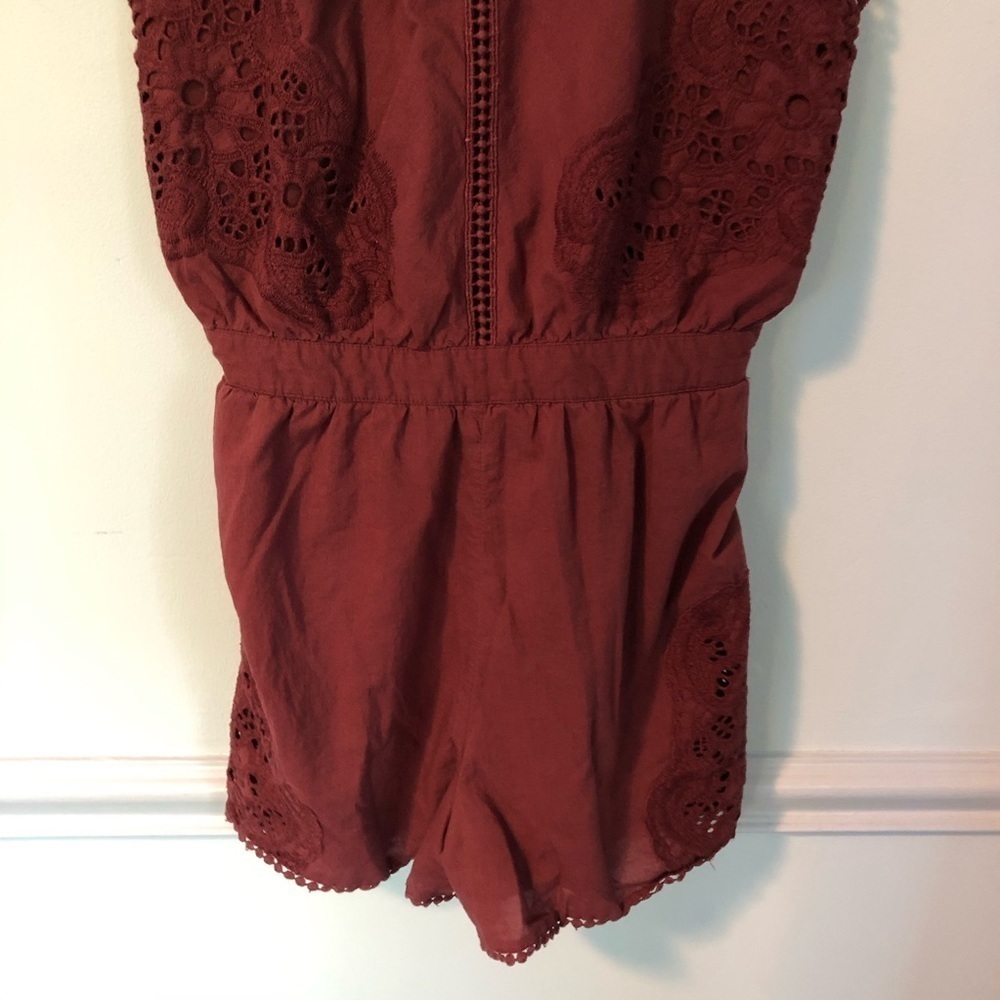American Eagle Red Laced Halter Sleeveless Romper Size Small - Picture 4 of 11